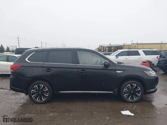 2018 Mitsubishi Outlander PHEV SEL with VIN JA4J24A51JZ026128, listed as a IAAI auction lot 41362805 with 76341 miles. Bid and sale history available at carsss.com. Image 13.