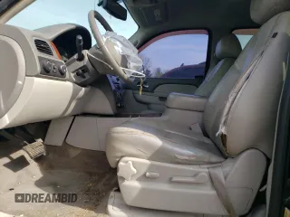 2011 Chevrolet Avalanche LT with VIN 3GNTKFE31BG162335, listed as a Copart auction lot 54006025 with Not provided miles and Salvage title. Bid and sale history available at DreamBid. Image 7.