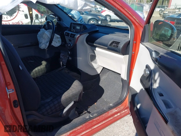 2013 Scion iQ z VIN JTNJJXB0XDJ024874, wystawiony jako IAAI lot #41832058 z przebiegiem Nie podano mil oraz . Historia ofert i sprzedaży dostępna na DreamBid. Obrazek 5.