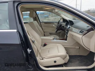2016 Mercedes-Benz E-Class E 350 Luxury with VIN WDDHF8JB6GB186535, listed as a IAAI auction lot 41883817 with 116,342 mi miles. Bid and sale history available at carsss.com. Image 5.