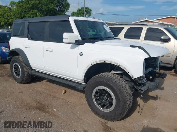 2023 Ford Bronco z VIN 1FMEE5DP2PLB01735, wystawiony jako IAAI lot #42687705 z przebiegiem 40 284 mil mil oraz . Historia ofert i sprzedaży dostępna na DreamBid. Obrazek 1.