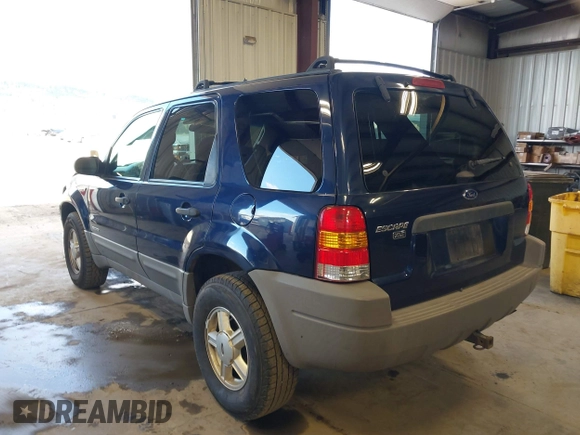 2002 Ford Escape XLT with VIN 1FMCU031X2KA37050, listed as a IAAI auction lot 42024674 with 199,249 mi miles and . Bid and sale history available at DreamBid. Image 3.