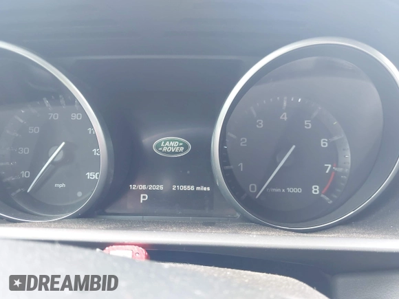 2014 Land Rover Range Rover Sport HSE with VIN SALWR2WF0EA361584, listed as a IAAI auction lot 42363678 with 210,556 mi miles and . Bid and sale history available at DreamBid. Image 7.