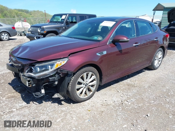 2016 Kia Optima EX z VIN 5XXGU4L37GG114750, wystawiony jako IAAI lot #42154903 z przebiegiem 97 625 mil mil oraz . Historia ofert i sprzedaży dostępna na DreamBid. Obrazek 2.