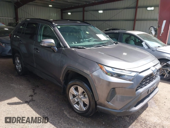 2022 Toyota RAV4 Hybrid XLE with VIN 4T3RWRFVXNU077426, listed as a IAAI auction lot 42067829 with 44,508 mi miles. Bid and sale history available at carsss.com. Image 1.