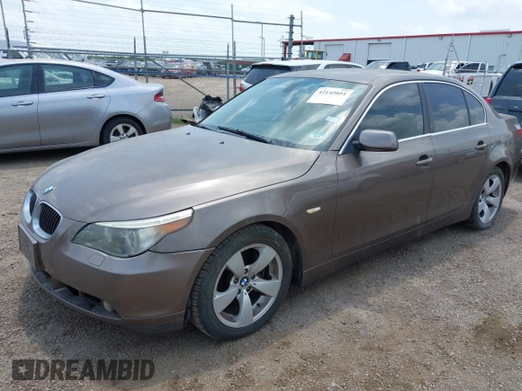 2006 BMW 5 Series 525i with VIN WBANE53586B992314, listed as a IAAI auction lot 42142051 with 146,980 mi miles and . Bid and sale history available at carsss.com. Image 2.