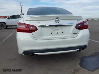 2018 Nissan Altima 2.5 SL with VIN 1N4AL3AP2JC294435, listed as a IAAI auction lot 41555669 with 101,962 mi miles. Bid and sale history available at carsss.com. Image 16.