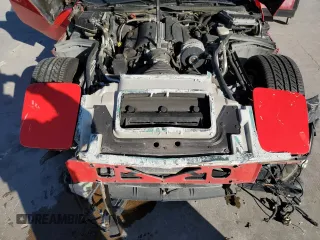 1996 Chevrolet Corvette z VIN 1G1YY22P2T5120318, wystawiony jako Copart lot #80944224 z przebiegiem 90 625 mil mil oraz Szkoda całkowita • Salvage title. Historia ofert i sprzedaży dostępna na DreamBid. Obrazek 11.