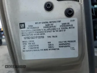 2001 GMC Sierra 1500HD SLE z VIN 1GTGC13U21F133769, wystawiony jako Copart lot #49665385 z przebiegiem 259 521 mil mil oraz Czysty tytuł • Clean title. Historia ofert i sprzedaży dostępna na DreamBid. Obrazek 12.