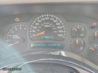 2003 Chevrolet Tahoe LT with VIN 1GNEC13Z63R182212, listed as a IAAI auction lot 41399286 with 241,980 mi miles. Bid and sale history available at carsss.com. Image 7.