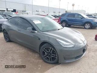 2019 Tesla Model 3 Long Range with VIN 5YJ3E1EB8KF392535, listed as a IAAI auction lot 41930677 with 1 mi miles. Bid and sale history available at carsss.com. Image 1.