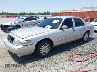 2008 Mercury Grand Marquis GS z VIN 2MEFM74V68X613992, wystawiony jako IAAI lot #42278288 z przebiegiem 177 454 mil mil oraz . Historia ofert i sprzedaży dostępna na DreamBid. Obrazek 2.