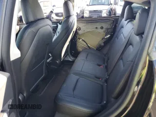 2022 Tesla Model Y Long Range z VIN 7SAYGDEE2NF391349, wystawiony jako Copart lot #85351924 z przebiegiem 5 670 mil mil oraz Szkoda całkowita • Salvage title. Historia ofert i sprzedaży dostępna na DreamBid. Obrazek 11.