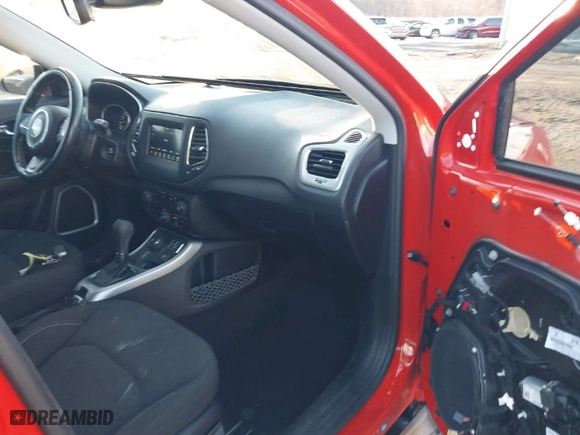 2020 Jeep Compass Sport with VIN 3C4NJDABXLT217802, listed as a IAAI auction lot 41278758 with 61,515 mi miles. Bid and sale history available at carsss.com. Image 5.