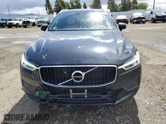 2018 Volvo XC60 Momentum z VIN LYVA22RK2JB078752, wystawiony jako Copart lot #56593385 z przebiegiem 50 890 mil mil oraz Szkoda całkowita • Salvage title. Historia ofert i sprzedaży dostępna na DreamBid. Obrazek 5.