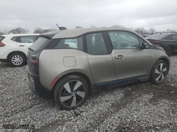 2016 BMW i3 with VIN WBY1Z4C56GV507022, listed as a Copart auction lot 89198475 with NaN miles and Salvage Title. Bid and sale history available at carsss.com. Image 3.