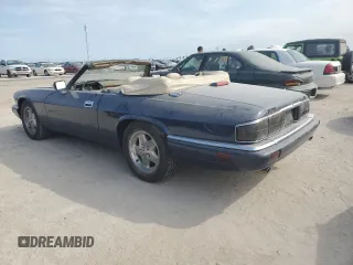 1995 Jaguar XJS with VIN SAJNX2745SC221716, listed as a Copart auction lot 75412694 with 110,856 mi miles and Non Repairable. Bid and sale history available at carsss.com. Image 2.