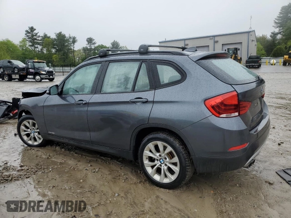 2014 BMW X1 xDrive28i z VIN WBAVL1C5XEVY22872, wystawiony jako Copart lot #54170135 z przebiegiem 93 214 mil mil oraz Czysty tytuł • Clean title. Historia ofert i sprzedaży dostępna na DreamBid. Obrazek 2.