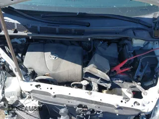 2017 Toyota Sienna XLE with VIN 5TDDZ3DC8HS176753, listed as a IAAI auction lot 41790405 with 81,450 mi miles and . Bid and sale history available at DreamBid. Image 10.