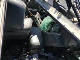 2013 Chrysler 300 S z VIN 2C3CCAGG5DH529351, wystawiony jako Copart lot #65212214 z przebiegiem Nie podano mil oraz Nie do naprawy • Non repairable. Historia ofert i sprzedaży dostępna na DreamBid. Obrazek 8.