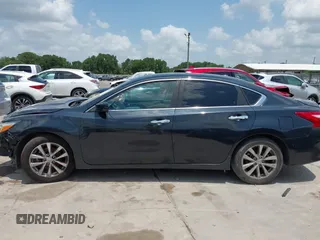 2017 Nissan Altima SV z VIN 1N4AL3AP1HC115487, wystawiony jako IAAI lot #42437418 z przebiegiem 114 278 mil mil oraz . Historia ofert i sprzedaży dostępna na DreamBid. Obrazek 13.