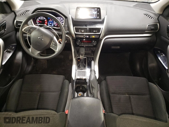 2020 Mitsubishi Eclipse Cross LE z VIN JA4AS4AA1LZ037727, wystawiony jako Copart lot #44643975 z przebiegiem 81 877 mil mil oraz Szkoda całkowita • Salvage title. Historia ofert i sprzedaży dostępna na DreamBid. Obrazek 8.