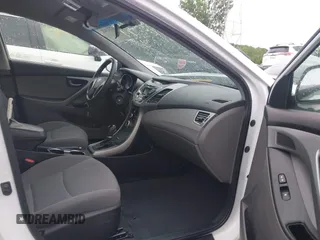 2015 Hyundai Elantra SE z VIN 5NPDH4AE3FH649752, wystawiony jako IAAI lot #42311622 z przebiegiem 100 166 mil mil oraz . Historia ofert i sprzedaży dostępna na DreamBid. Obrazek 5.