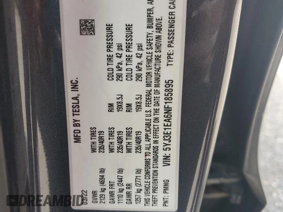 2022 Tesla Model 3 z VIN 5YJ3E1EA6NF185895, wystawiony jako Copart lot #60165405 z przebiegiem 190 572 mil mil oraz Czysty tytuł • Clean title. Historia ofert i sprzedaży dostępna na DreamBid. Obrazek 12.