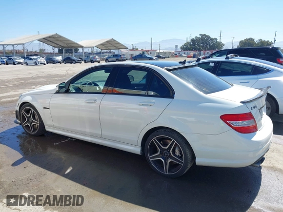 2009 Mercedes-Benz C 63 AMG with VIN WDDGF77X19F200295, listed as a IAAI auction lot 41861803 with 95,069 mi miles and . Bid and sale history available at DreamBid. Image 14.