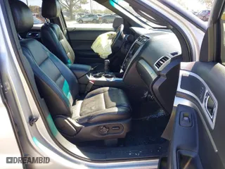 2014 Ford Explorer XLT with VIN 1FM5K7D98EGB66763, listed as a IAAI auction lot 40933042 with 126,929 mi miles. Bid and sale history available at carsss.com. Image 5.