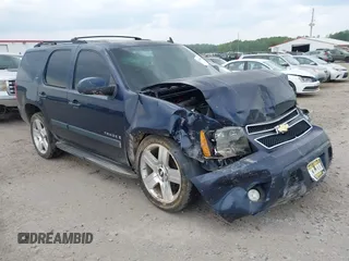 2007 Chevrolet Tahoe LT z VIN 1GNFC13067R201692, wystawiony jako IAAI lot #42084896 z przebiegiem 260 159 mil mil oraz . Historia ofert i sprzedaży dostępna na DreamBid. Obrazek 1.