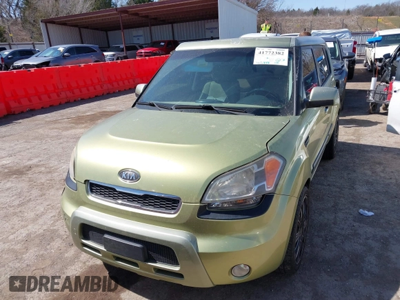 2011 Kia Soul + with VIN KNDJT2A22B7330062, listed as a IAAI auction lot 41772382 with 170,000 mi miles. Bid and sale history available at carsss.com. Image 12.