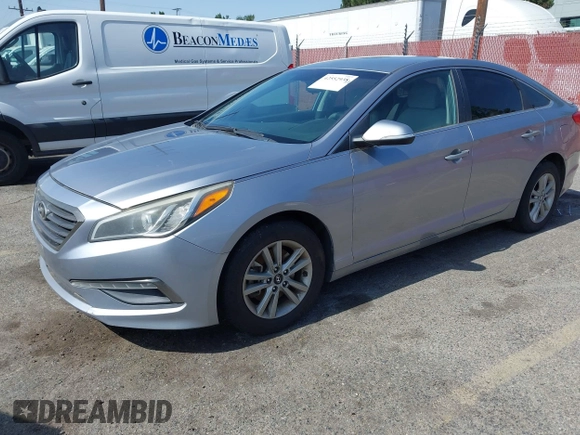2015 Hyundai Sonata Eco z VIN 5NPE24AAXFH159358, wystawiony jako IAAI lot #42552938 z przebiegiem 152 207 mil mil oraz . Historia ofert i sprzedaży dostępna na DreamBid. Obrazek 2.