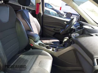 2014 Ford Escape SE with VIN 1FMCU0GX6EUC16564, listed as a IAAI auction lot 41862526 with 1 mi miles. Bid and sale history available at carsss.com. Image 5.