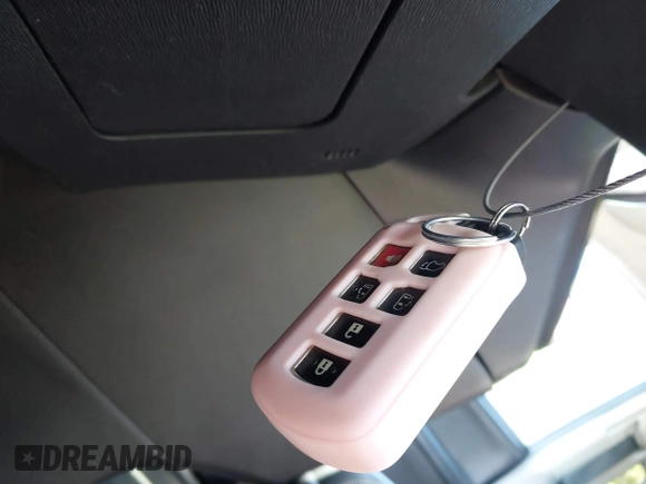 2015 Toyota Sienna SE with VIN 5TDXK3DC0FS657546, listed as a IAAI auction lot 42183750 with 137,157 mi miles and . Bid and sale history available at DreamBid. Image 11.
