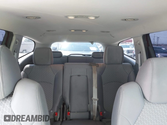 2011 Chevrolet Traverse 1LT z VIN 1GNKRGED8BJ286753, wystawiony jako IAAI lot #42107568 z przebiegiem 178 663 mil mil oraz . Historia ofert i sprzedaży dostępna na DreamBid. Obrazek 8.