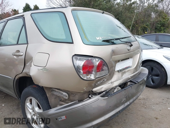 2003 Lexus RX 300 z VIN JTJGF10U830163406, wystawiony jako IAAI lot #41668715 z przebiegiem 245 307 mil mil oraz . Historia ofert i sprzedaży dostępna na DreamBid. Obrazek 6.