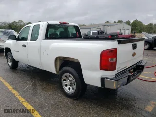 2007 Chevrolet Silverado 1500 Classic Work Truck with VIN 1GCEC19X47Z650992, listed as a Copart auction lot 86426324 with 247,894 mi miles and Salvage Title. Bid and sale history available at carsss.com. Image 2.