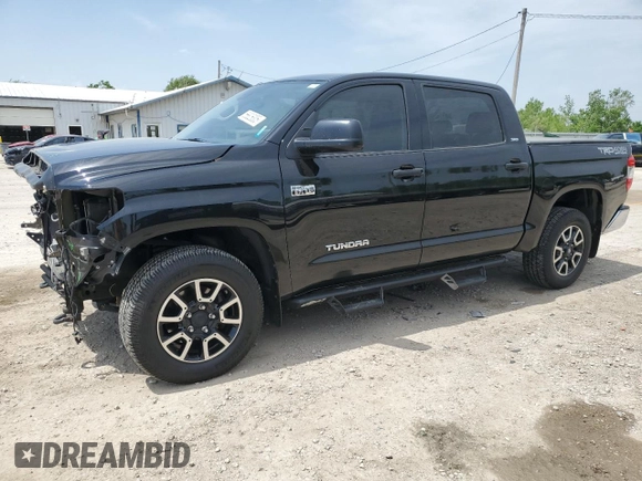 2018 Toyota Tundra SR5 z VIN 5TFDW5F18JX723486, wystawiony jako Copart lot #56826305 z przebiegiem 96 870 mil mil oraz Szkoda całkowita • Salvage title. Historia ofert i sprzedaży dostępna na DreamBid. Obrazek 1.