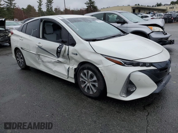 2020 Toyota Prius LE with VIN JTDKARFP0L3154371, listed as a Copart auction lot 51844005 with 34,134 mi miles and Salvage Title. Bid and sale history available at DreamBid. Image 4.