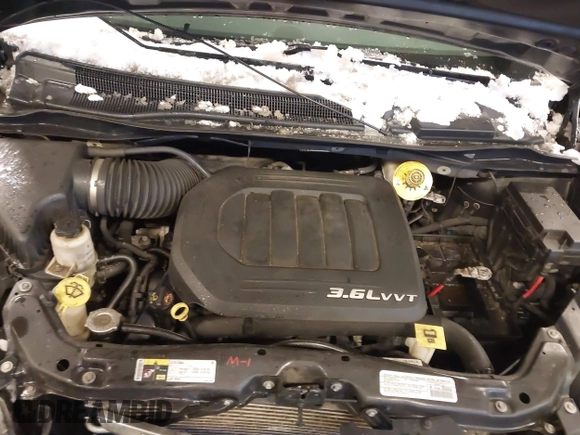 2014 Chrysler Town & Country S with VIN 2C4RC1HG2ER201417, listed as a IAAI auction lot 41319619 with 178,447 mi miles. Bid and sale history available at carsss.com. Image 10.