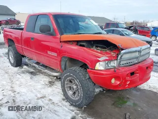 2001 Dodge Ram 2500 with VIN 3B7KF23661G169553, listed as a IAAI auction lot 41638670 with 220,027 mi miles. Bid and sale history available at carsss.com. Image 1.