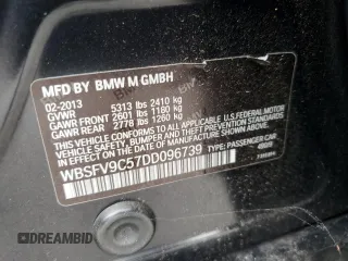 2013 BMW M5 z VIN WBSFV9C57DD096739, wystawiony jako Copart lot #59640315 z przebiegiem 85 840 mil mil oraz Czysty tytuł • Clean title. Historia ofert i sprzedaży dostępna na DreamBid. Obrazek 12.