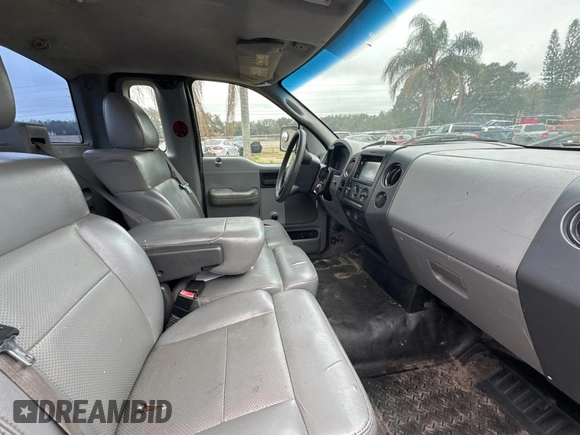 2007 Ford F-150 XL with VIN 1FTRF12W47KB40354, listed as a Copart auction lot 42418575 with 347,761 mi miles and Clean title. Bid and sale history available at DreamBid. Image 6.