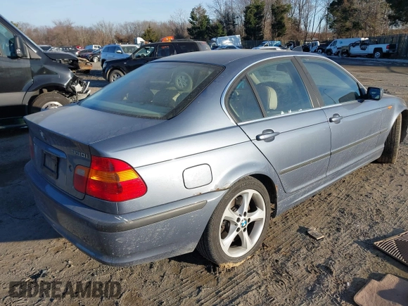 2003 BMW 3 Series 330i with VIN WBAEV53493KM30960, listed as a IAAI auction lot 41420568 with 192,456 mi miles. Bid and sale history available at carsss.com. Image 4.