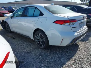 2021 Toyota Corolla SE with VIN 5YFS4MCE9MP084276, listed as a IAAI auction lot 42056696 with 39,544 mi miles and . Bid and sale history available at carsss.com. Image 3.