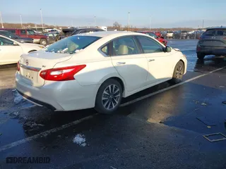 2017 Nissan Altima 2.5 SV with VIN 1N4AL3AP6HC162319, listed as a IAAI auction lot 41192111 with 22,003 mi miles. Bid and sale history available at carsss.com. Image 4.