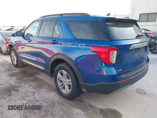 2021 Ford Explorer XLT z VIN 1FMSK8DHXMGB65760, wystawiony jako IAAI lot #42246046 z przebiegiem 48 259 mil mil oraz . Historia ofert i sprzedaży dostępna na DreamBid. Obrazek 3.