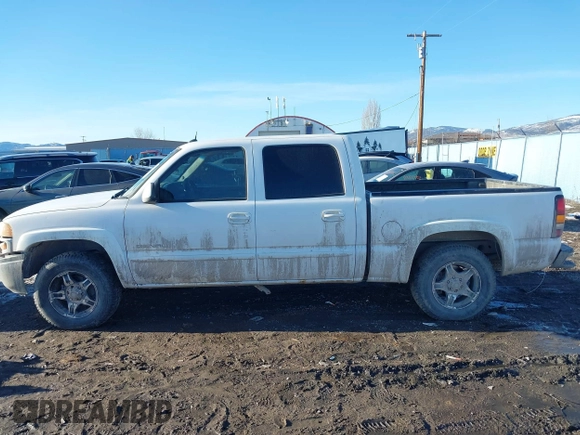2005 GMC Sierra Denali z VIN 2GTEK63N151372484, wystawiony jako IAAI lot #41640341 z przebiegiem 291 915 mil mil oraz . Historia ofert i sprzedaży dostępna na DreamBid. Obrazek 15.