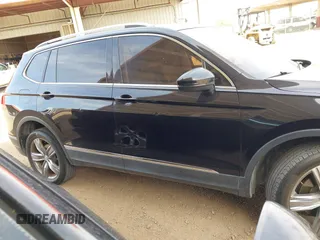 2020 Volkswagen Tiguan SE z VIN 3VV3B7AX7LM039084, wystawiony jako IAAI lot #42249016 z przebiegiem 126 763 mil mil oraz . Historia ofert i sprzedaży dostępna na DreamBid. Obrazek 13.